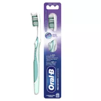 Зубна щітка Oral-B Pro 3D White Advanced Відбілювання Середньої жорст Фото