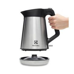 Электрочайник Electrolux EEWA 5300 Фото 2