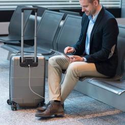 Чемодан Victorinox Travel Lexicon Titanium S Global USB Фото 10