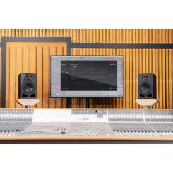 Студийный монитор ADAM Audio A7V Фото 3