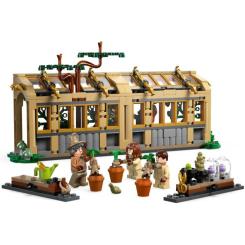 Конструктор LEGO Harry Potter Замок Хогвартс: урок гербологии: урок Фото 1