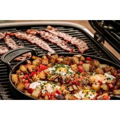 Гриль-барбекю Weber Traveler LP Stealth Black Фото 3