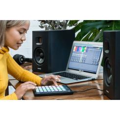 MIDI контроллер Novation Launchpad Mini MK3 Фото 6