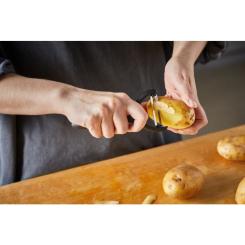 Овощечистка Fiskars Essential з поперечним лезом Фото 4