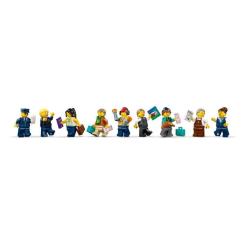 Конструктор LEGO City Аэропорт с самолетом Фото 3