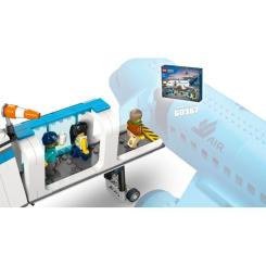 Конструктор LEGO City Аэропорт с самолетом Фото 5