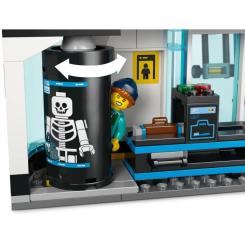 Конструктор LEGO City Аэропорт с самолетом Фото 6