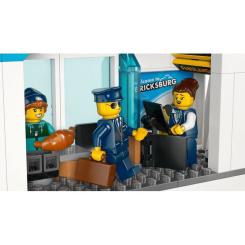 Конструктор LEGO City Аэропорт с самолетом Фото 7