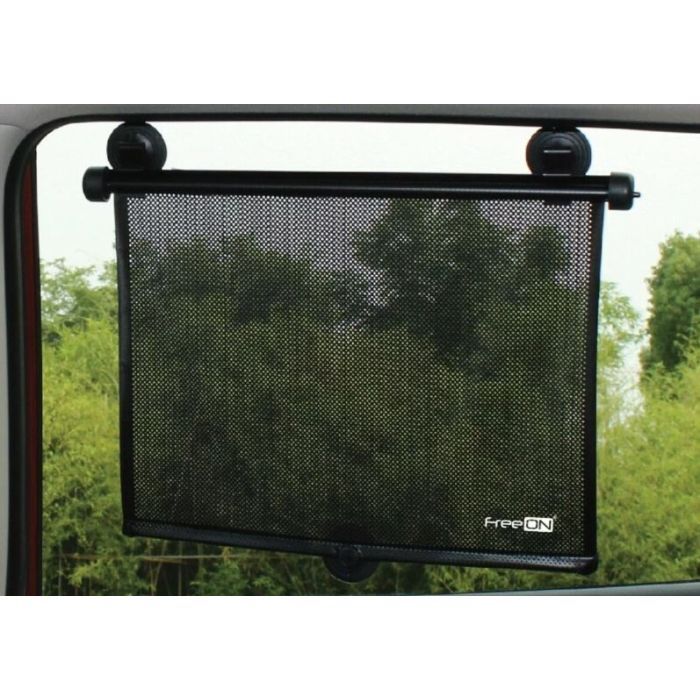 Солнцезащитный экран в автомобиль FreeON 41×50 см, black Фото